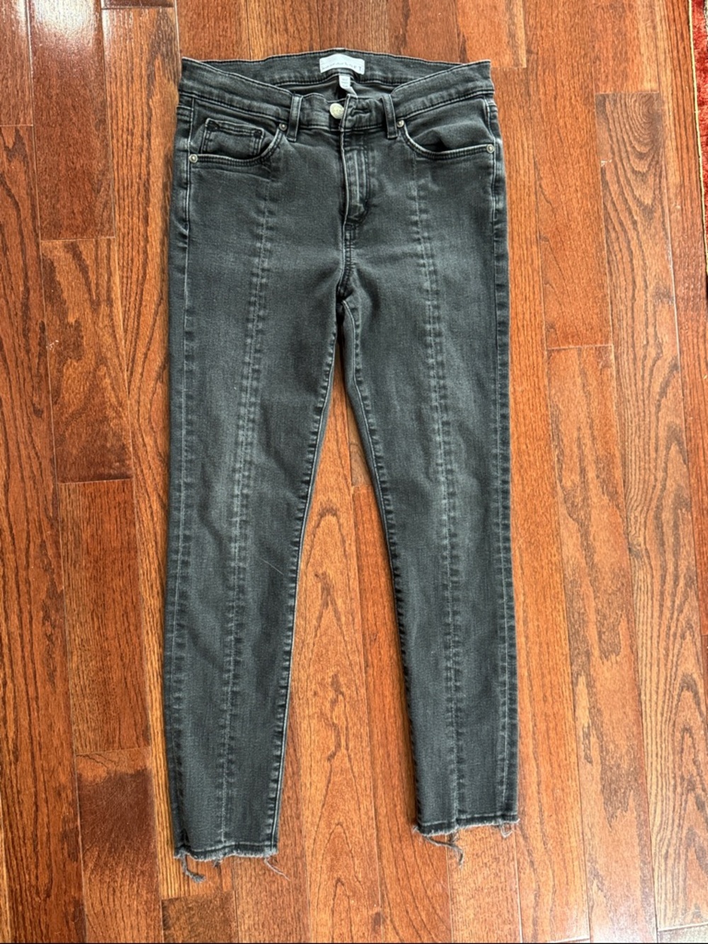 LOFT Washed Black High-Rise Skinny Jeans. Size 6.